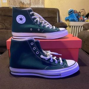 New Unisex green converse